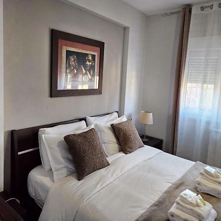 Modern Apartament Făgăraş Esterno foto