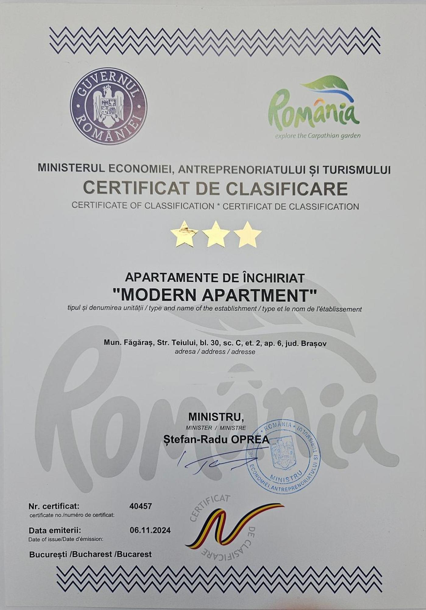 Modern Apartament Făgăraş Esterno foto